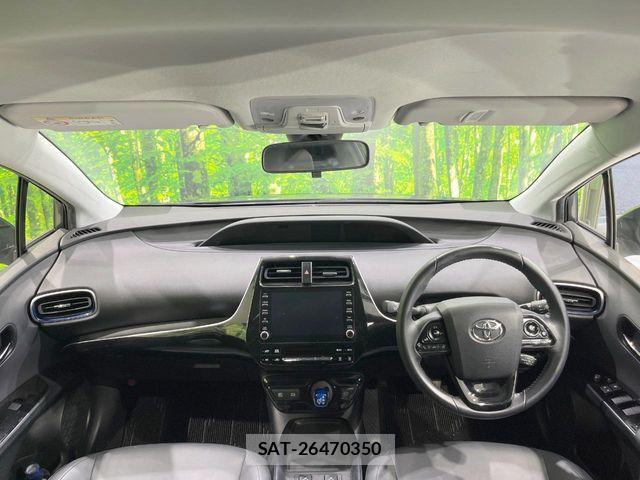 Toyota PRIUS 2022-04 8831113-1
