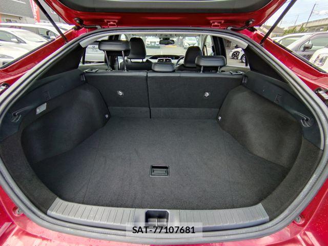 Toyota PRIUS 2016-07 8831153-13