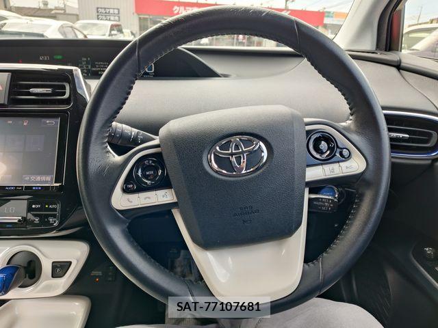 Toyota PRIUS 2016-07 8831153-14