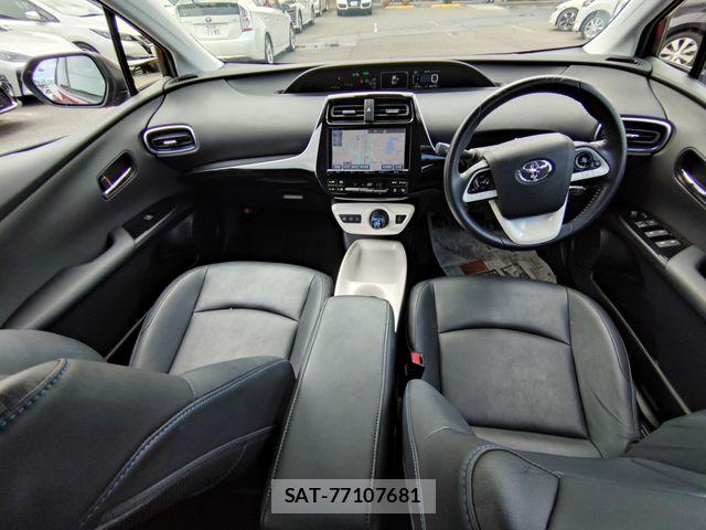 Toyota PRIUS 2016-07 8831153-1
