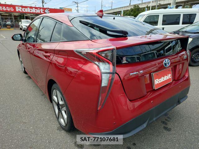 Toyota PRIUS 2016-07 8831153-2