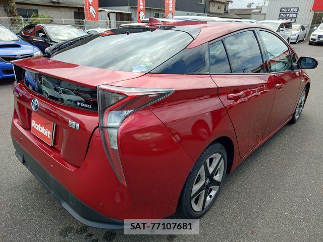 Toyota PRIUS 2016-07 8831153-4