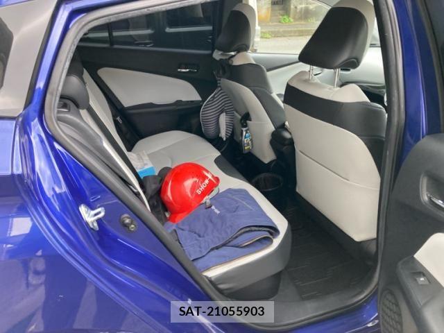 Toyota PRIUS 2016-01 8850404-15