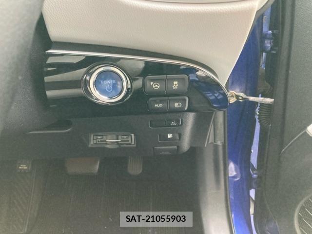 Toyota PRIUS 2016-01 8850404-19