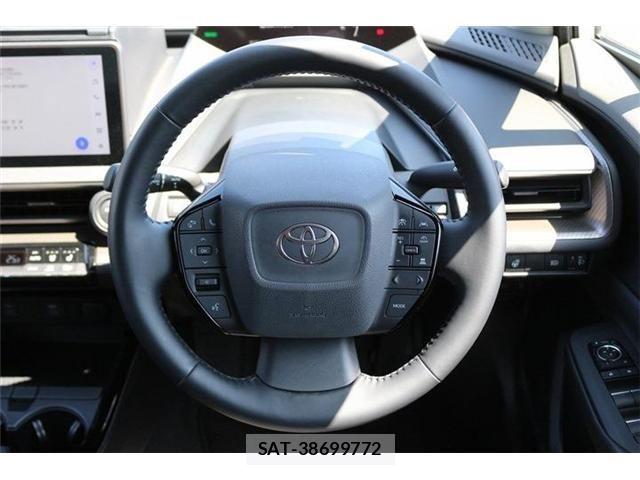 Toyota PRIUS 2024-07 8849723-17