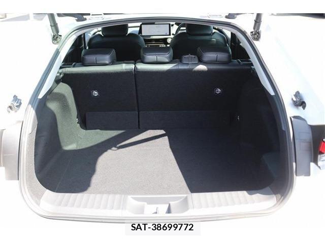 Toyota PRIUS 2024-07 8849723-18