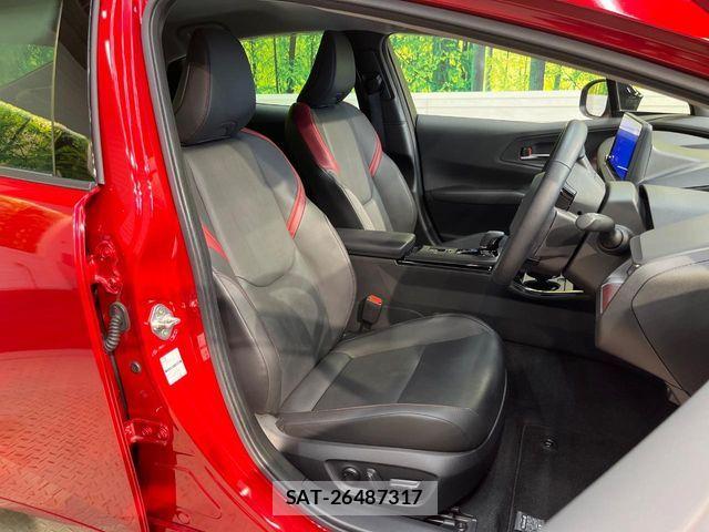 Toyota PRIUS 2023-12 8849640-8