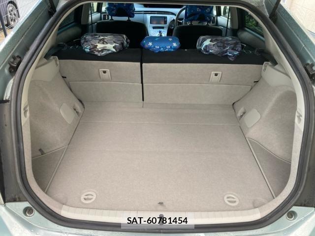 Toyota PRIUS 2012-08 8850411-15