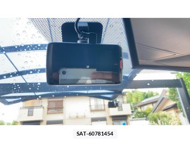 Toyota PRIUS 2012-08 8850411-23
