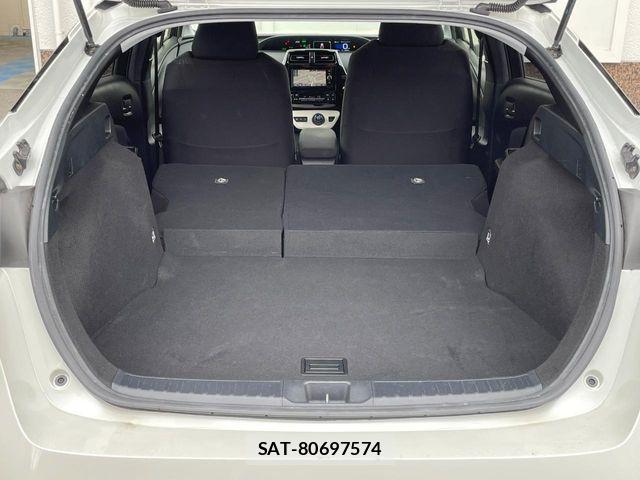Toyota PRIUS 2017-12 8850388-9