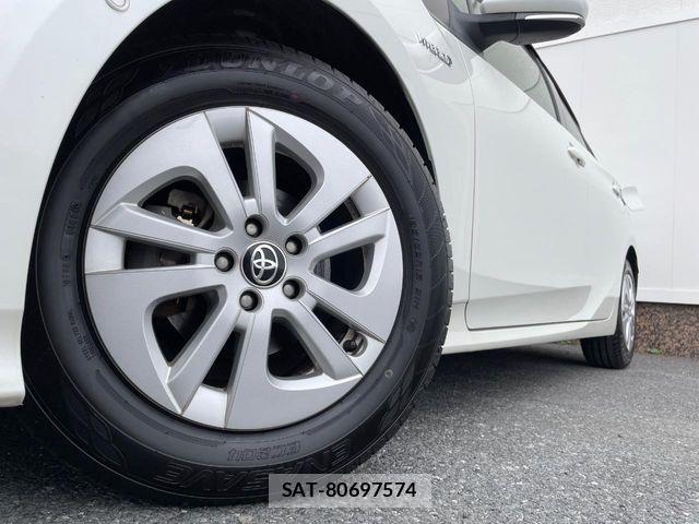 Toyota PRIUS 2017-12 8850388-12