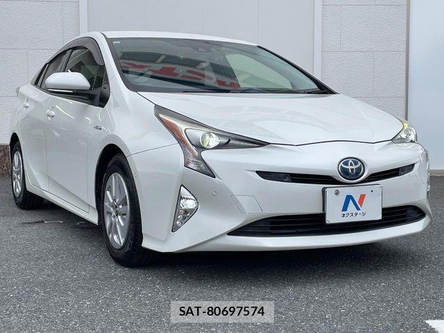 Toyota PRIUS 2017-12 8850388-15