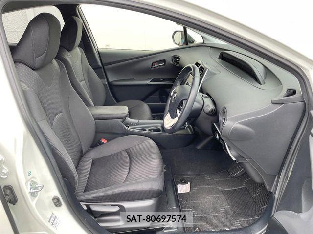 Toyota PRIUS 2017-12 8850388-7