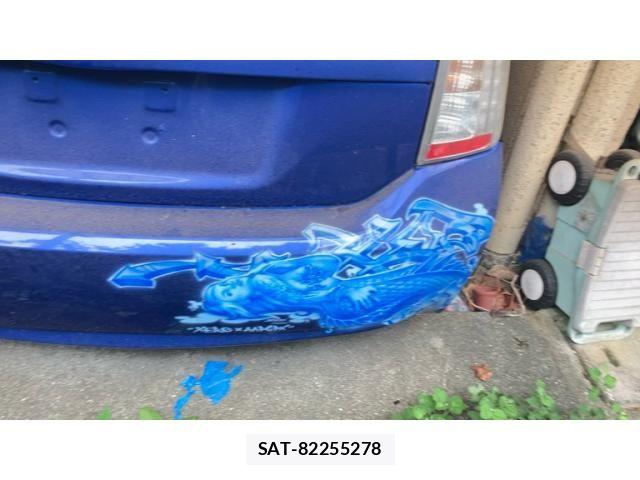 Toyota PRIUS 2015-07 8850406-12