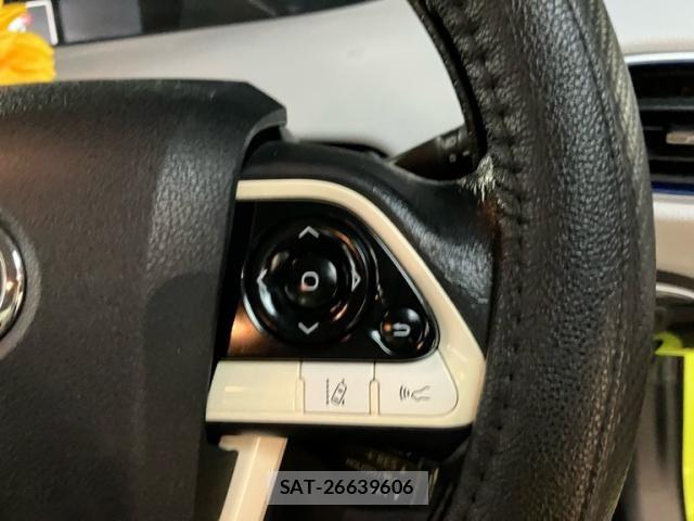 Toyota PRIUS 2016-03 8850403-12