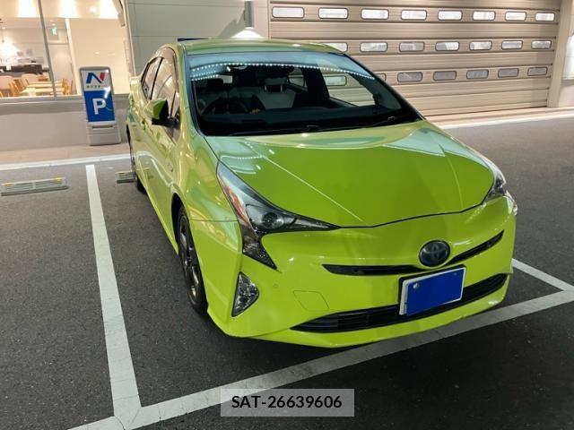 Toyota PRIUS 2016-03 8850403-1