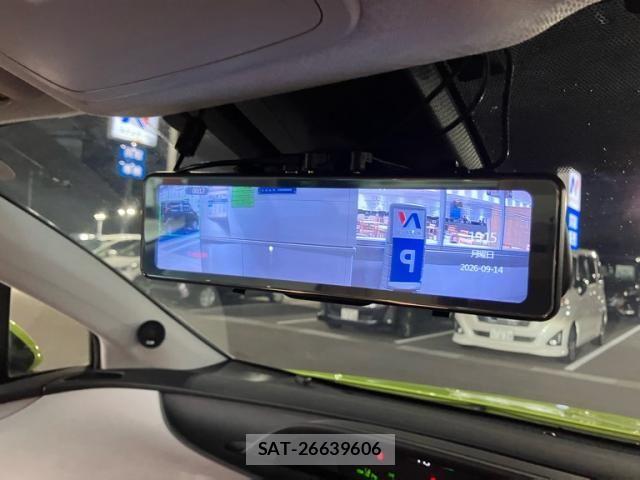 Toyota PRIUS 2016-03 8850403-23