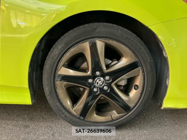 Toyota PRIUS 2016-03 8850403-2