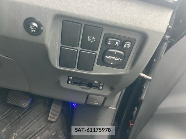 Toyota PRIUS 2010-02 8850415-10
