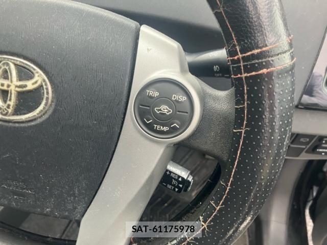 Toyota PRIUS 2010-02 8850415-12