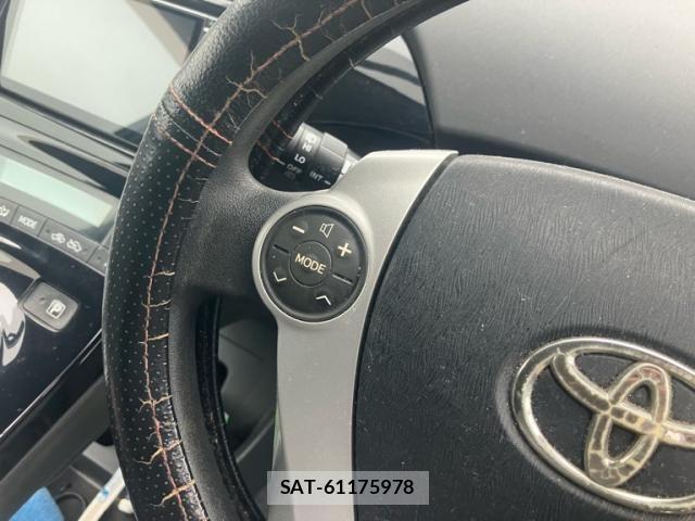 Toyota PRIUS 2010-02 8850415-13