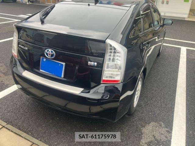 Toyota PRIUS 2010-02 8850415-4