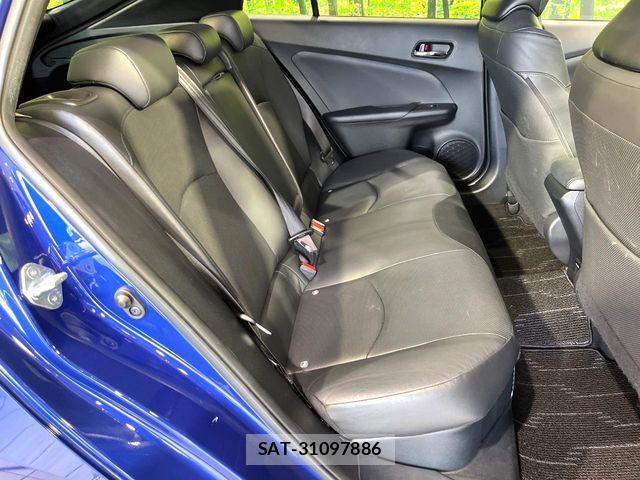 Toyota PRIUS 2017-07 8850395-8