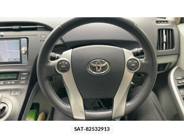 Toyota PRIUS 2011-09 8849630-14