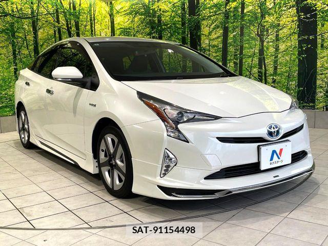 Toyota PRIUS 2016-06 8850387-15