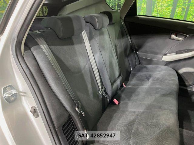 Toyota PRIUS 2011-12 8850407-9