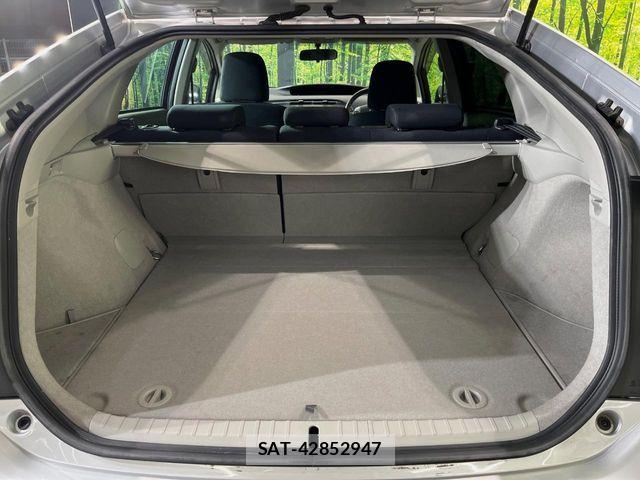 Toyota PRIUS 2011-12 8850407-10
