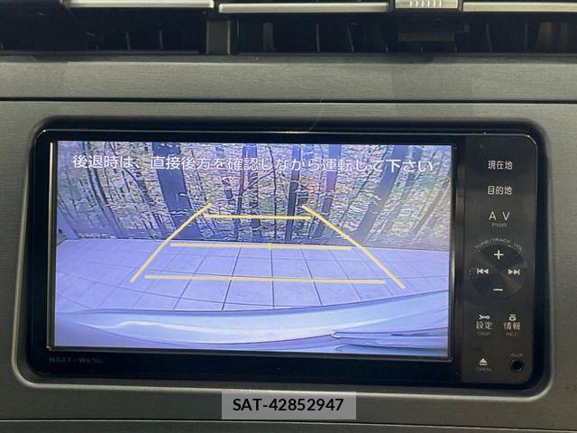 Toyota PRIUS 2011-12 8850407-4