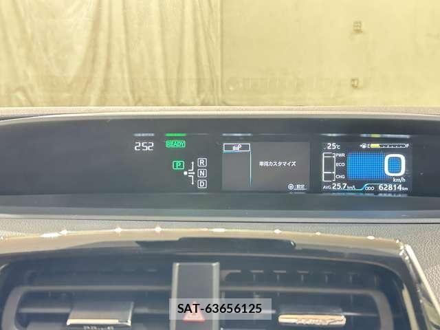 Toyota PRIUS 2018-04 8850399-10