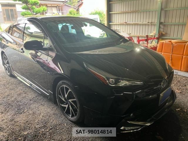 Toyota PRIUS 2019-10 8850394-1