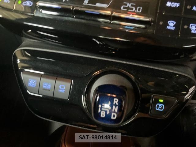 Toyota PRIUS 2019-10 8850394-23