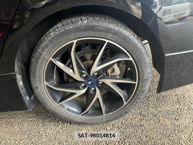 Toyota PRIUS 2019-10 8850394-6
