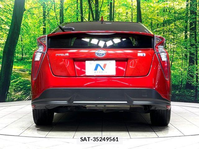 Toyota PRIUS 2016-01 8850401-15