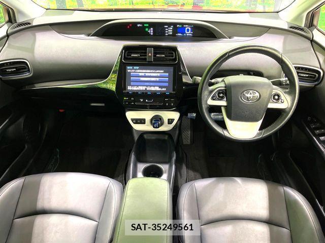 Toyota PRIUS 2016-01 8850401-2