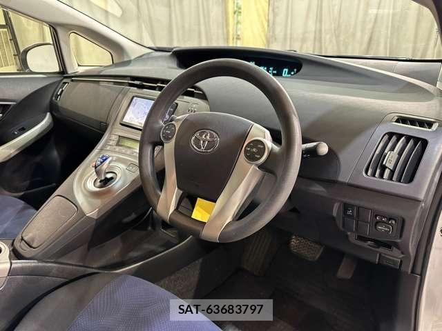 Toyota PRIUS 2012-06 8849332-8