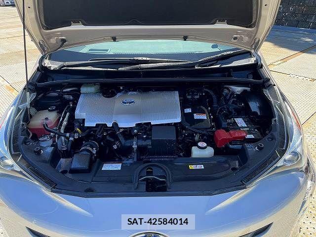 Toyota PRIUS 2017-03 8850392-29