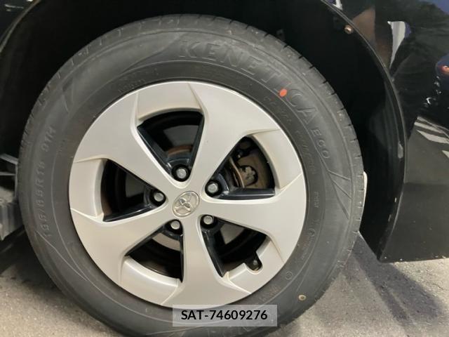Toyota PRIUS 2014-01 8849650-9