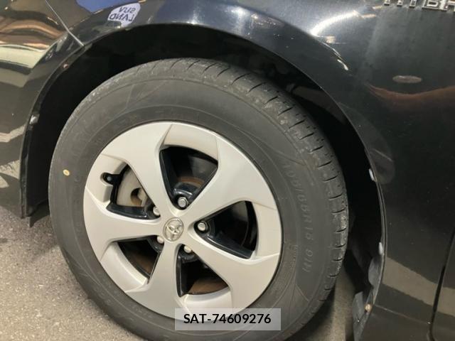 Toyota PRIUS 2014-01 8849650-10