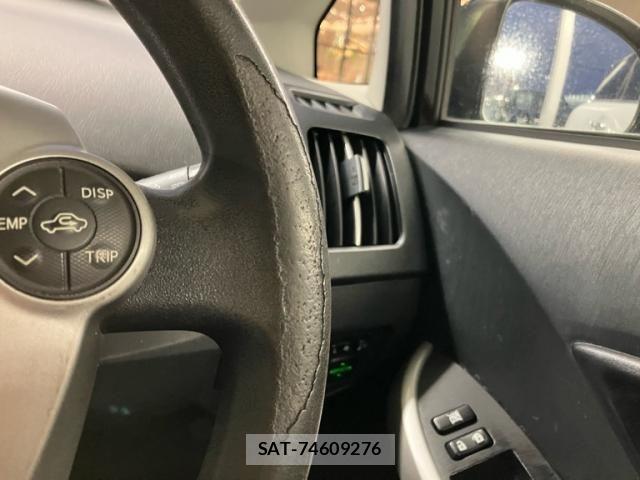 Toyota PRIUS 2014-01 8849650-17