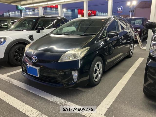 Toyota PRIUS 2014-01 8849650-1