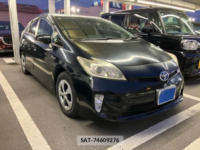 Toyota PRIUS 2014-01 8849650-2