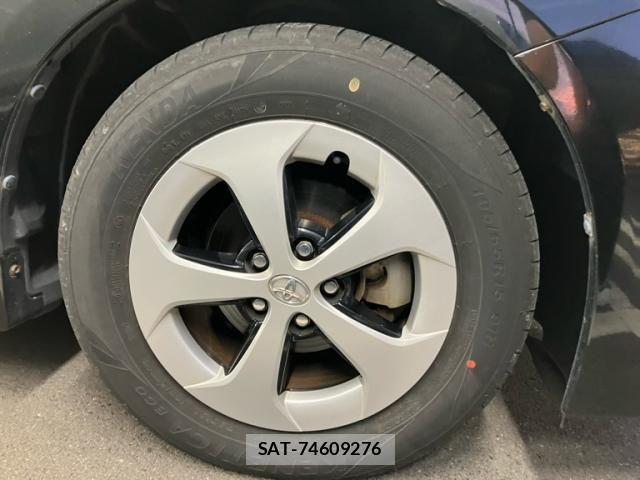 Toyota PRIUS 2014-01 8849650-7