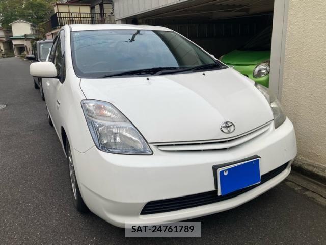 Toyota PRIUS 2009-12 8850408-1