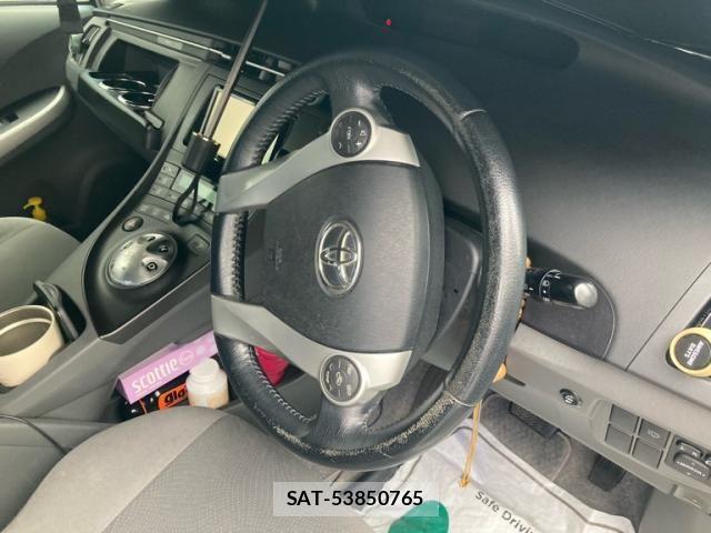 Toyota PRIUS 2011-09 8850412-16