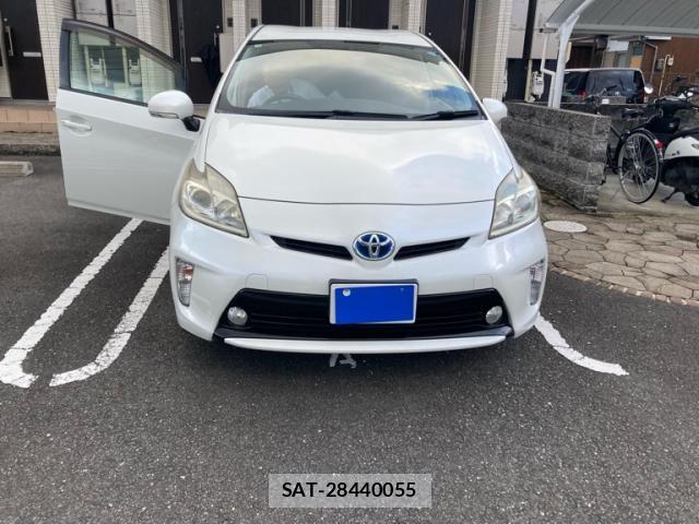 Toyota PRIUS 2015-03 8849931-0