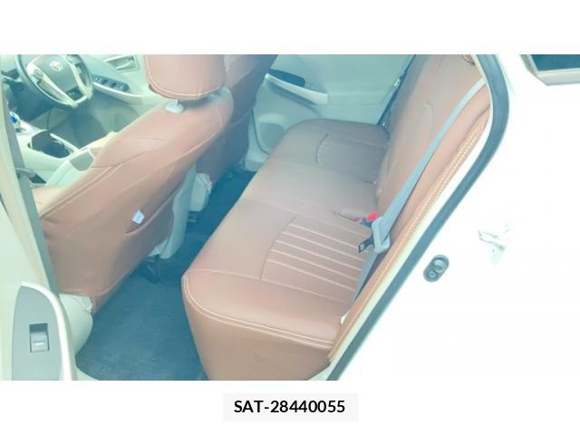 Toyota PRIUS 2015-03 8849931-19